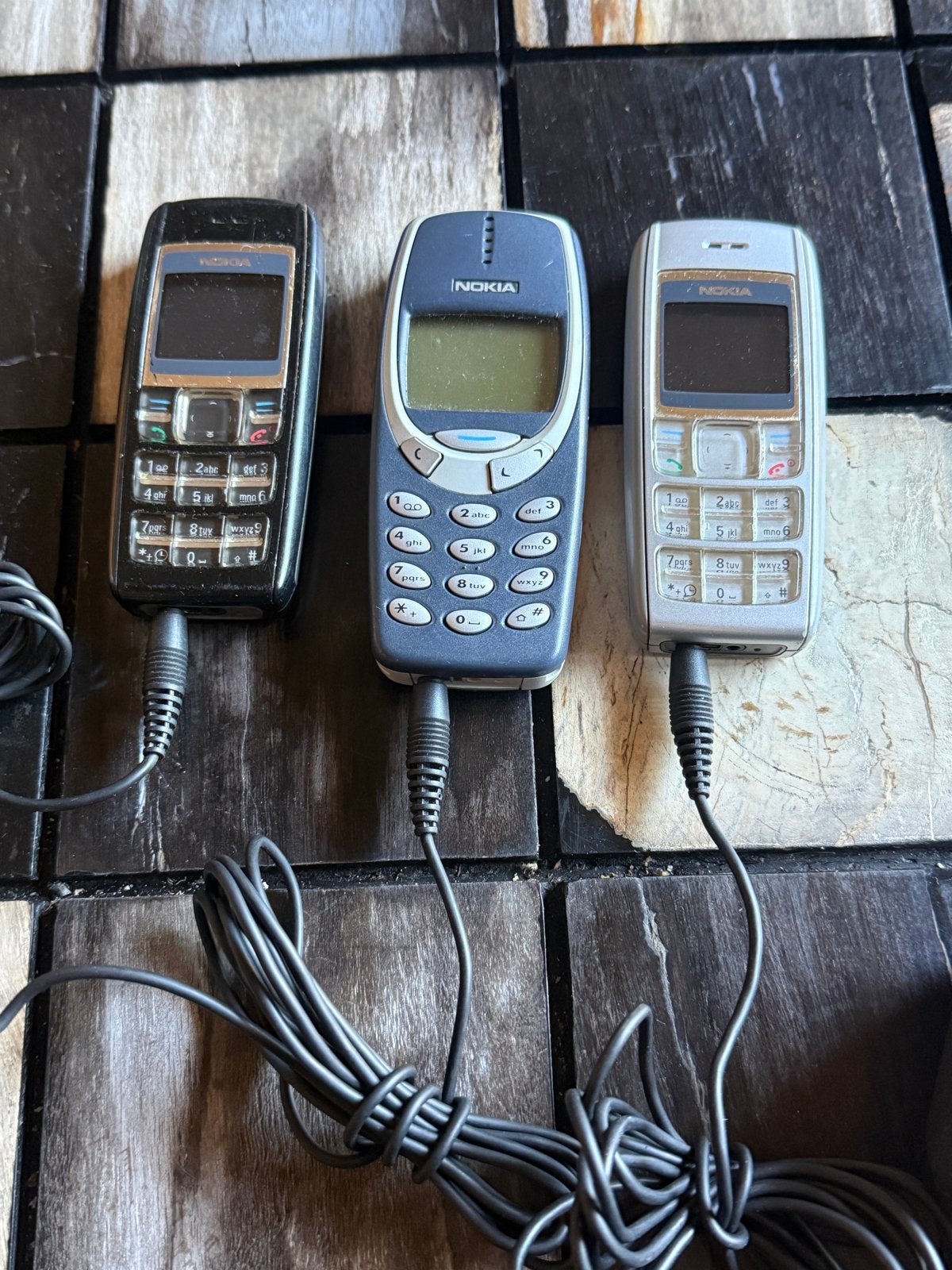 Drie werkende Nokia telefoons: 3310, 6100, 6230, Telecommunicatie, Ophalen, Gebruikt, Geen camera, Fysiek toetsenbord