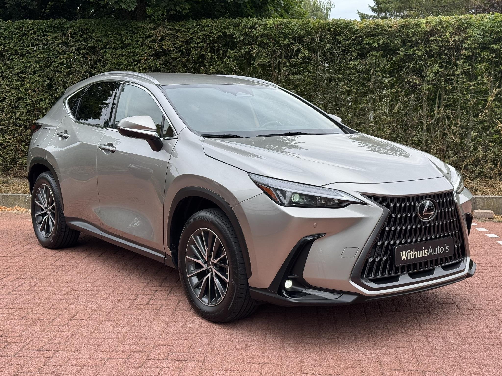 Lexus NX 450h+ AWD 360cam Trekhaak Dealer onderhouden, Auto's, Automaat, 309 pk, Gebruikt, Euro 6