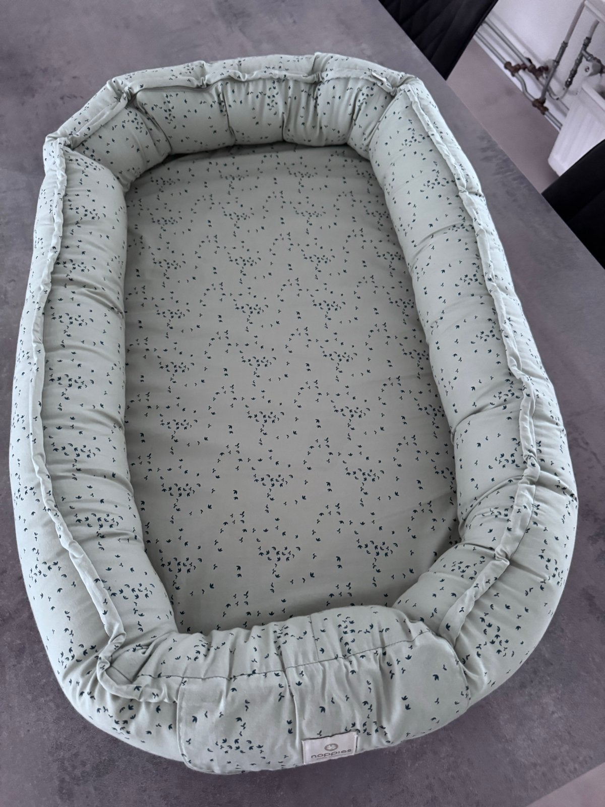 Noppies babynest groen met lichte gebruikssporen, Ophalen, Gebruikt