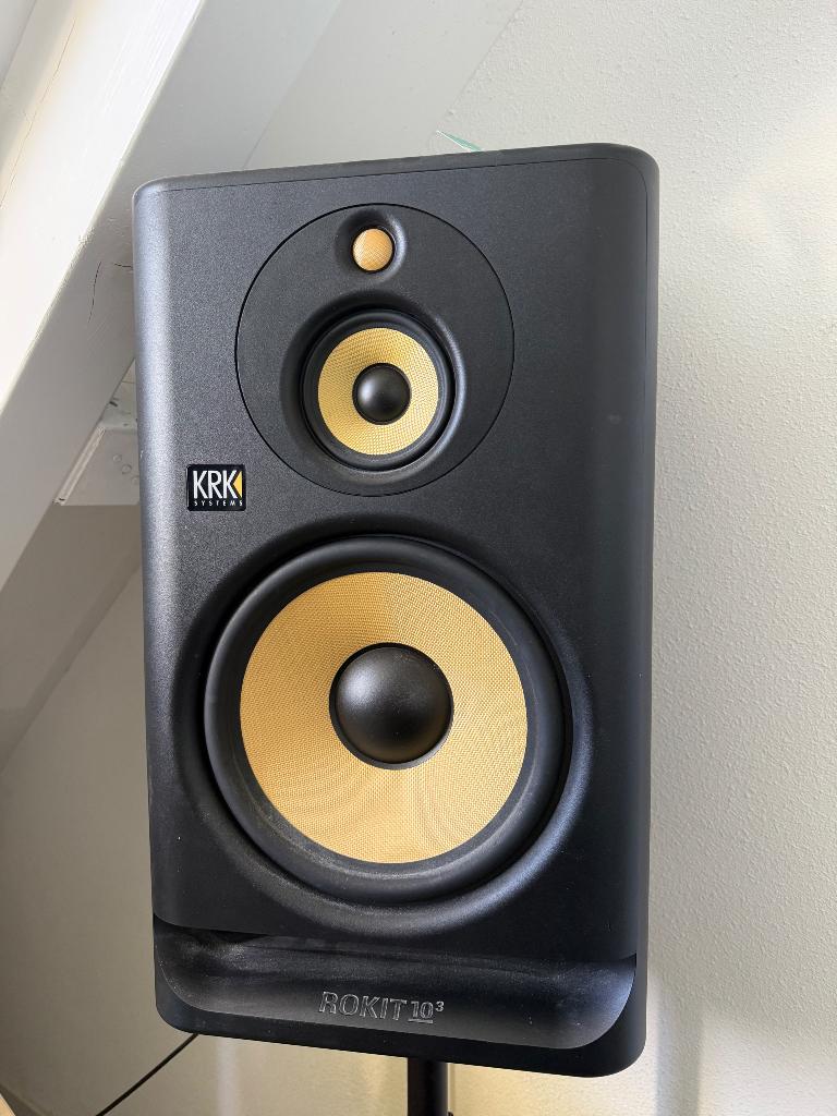 KRK rokit rp10/3 g4 set + stands, Zo goed als nieuw, 120 watt of meer, Front, Rear of Stereo speakers, Ophalen