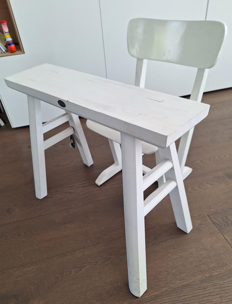 Stoel met tafel merk Riverdale, Ophalen, Tafel(s) en Stoel(en)