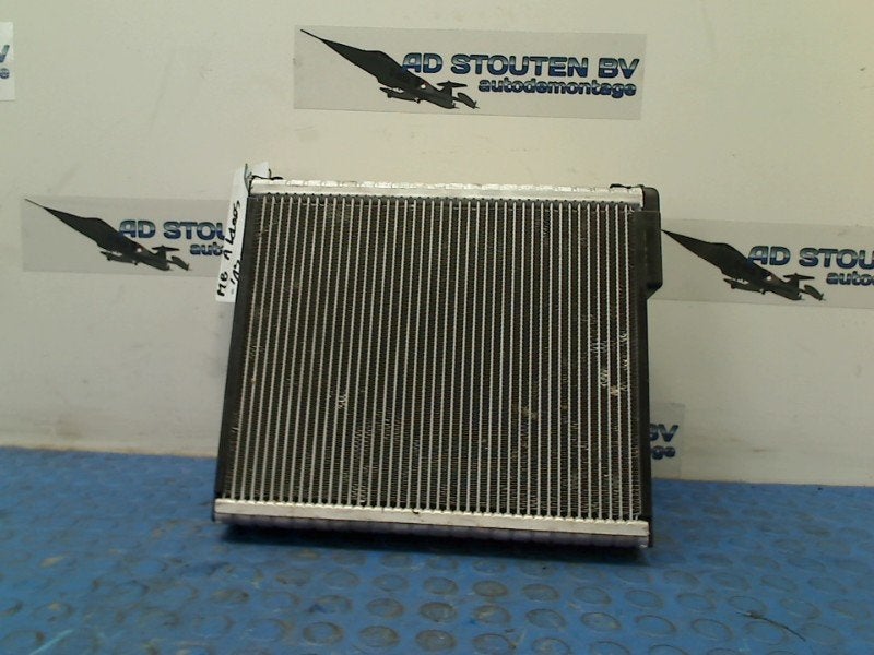 Kachelradiateur Mercedes-Benz A (W176) 2016 cz116577139, Gebruikt, Mercedes-Benz AG, Mercedes-Benz, Mercedesstraße 120, Stuttgart 70372, , Duitsland