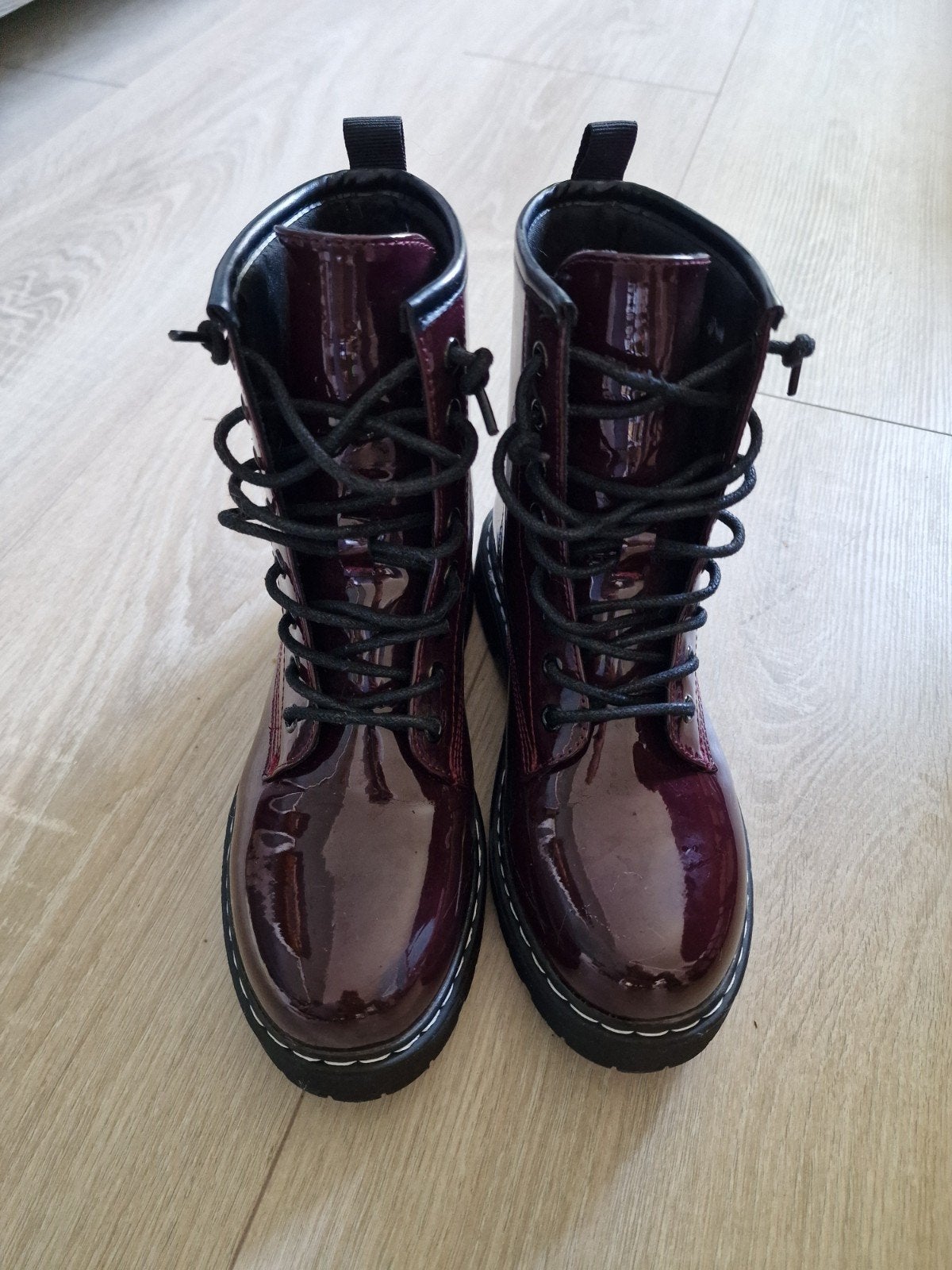 bordeaux rode lak boots maat 37, Ophalen of Verzenden, Nieuw, Rood