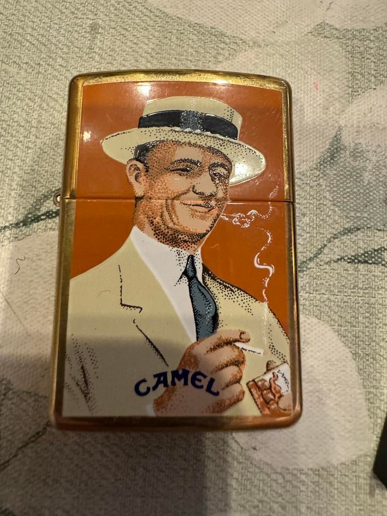 Vintage Zippo aansteker Camel sigaretten reclame, Ophalen of Verzenden, Gebruikt, Aansteker