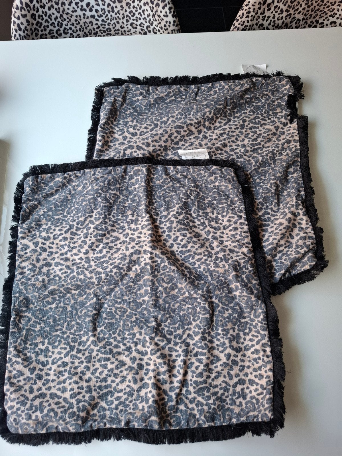 2x PB Panter kussenhoesjes met franjes - nieuw, Huis en Inrichting, Overige merken, Meerkleurig, Nieuw, Ophalen of Verzenden