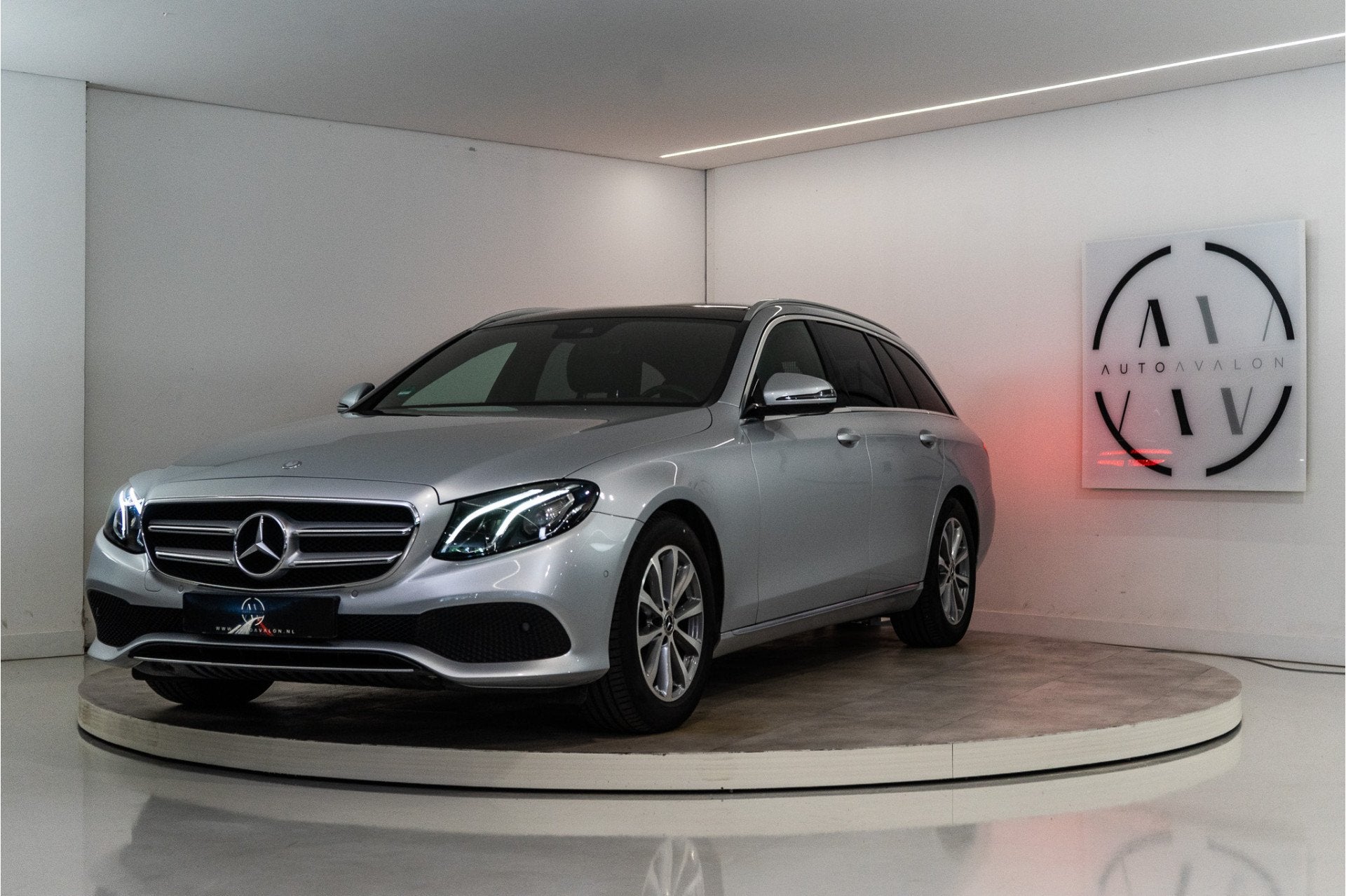Mercedes-Benz E-Klasse Estate 200 d Business Solution 150PK, Auto's, Automaat, Achterwielaandrijving, Gebruikt, Leder en Stof