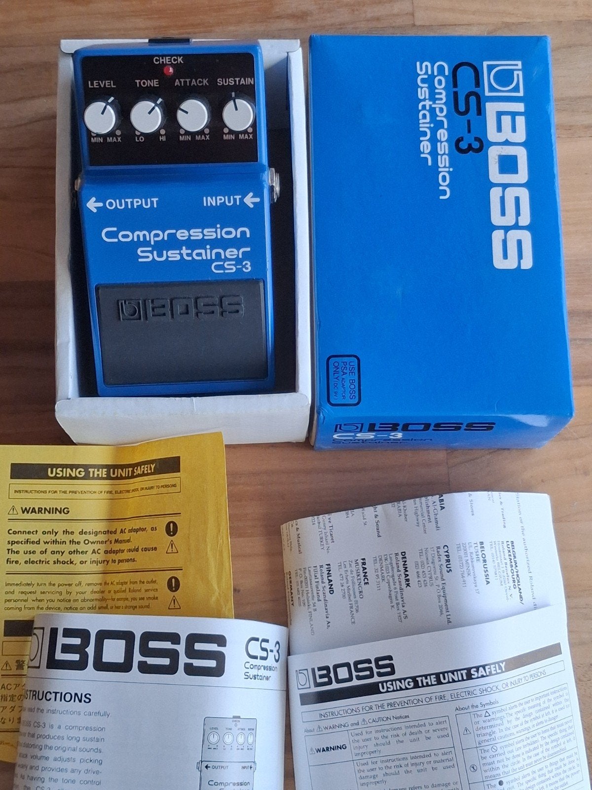 Boss CS-3 Compression Sustainer gitaarpedaal in doos, Ophalen of Verzenden, Zo goed als nieuw, Compressor