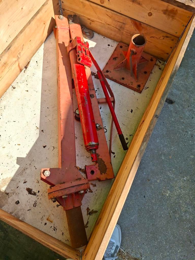 Aanhangwagen kraantje hydraulisch, Ophalen