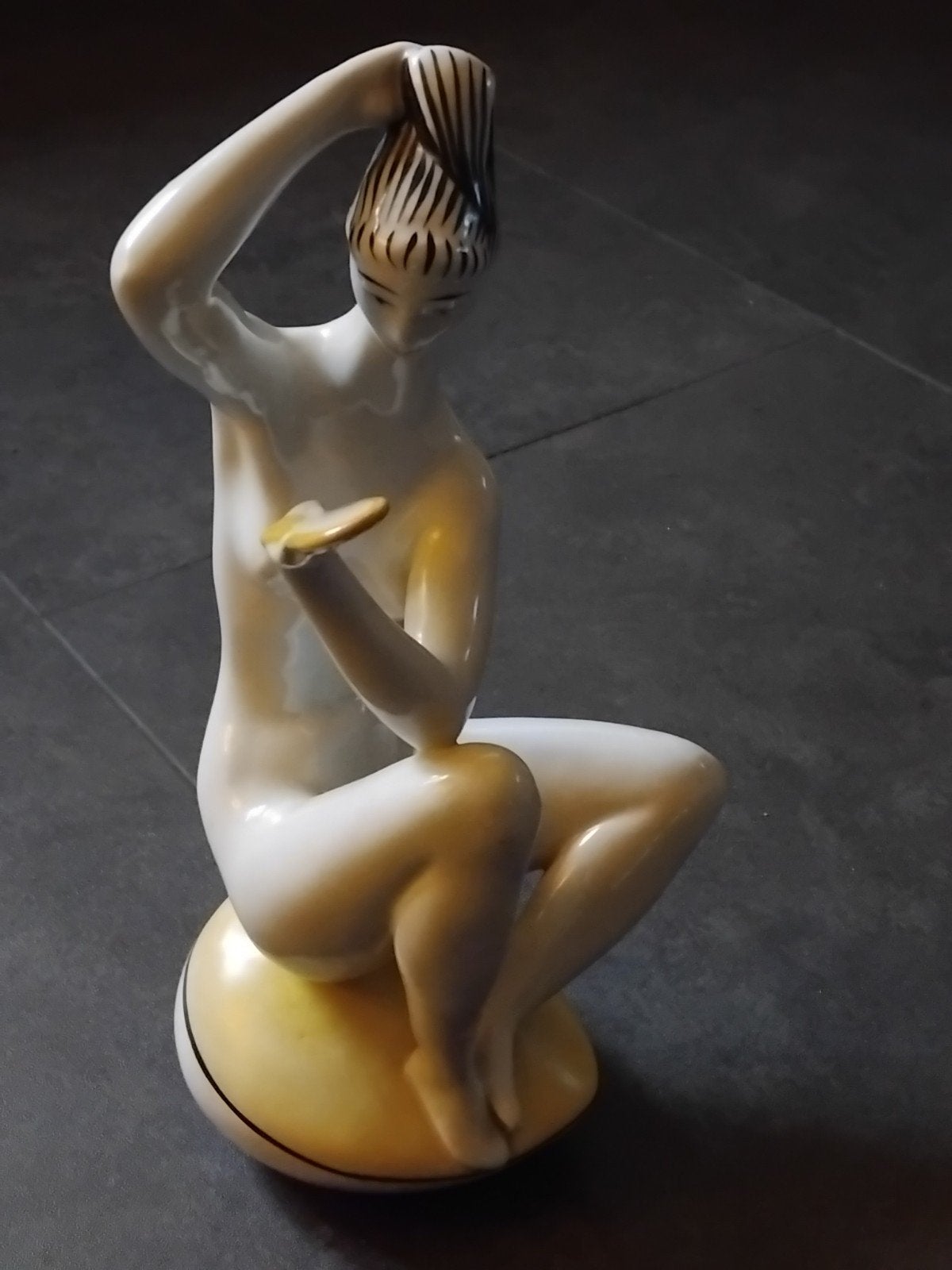 Zsolnay (Janos Torok) Art Deco porseleinen beeld, Ophalen