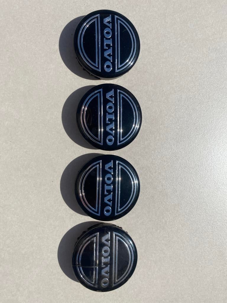 Set van 4 Volvo wieldoppen/naafkappen, Ophalen, Gebruikt, Volvo