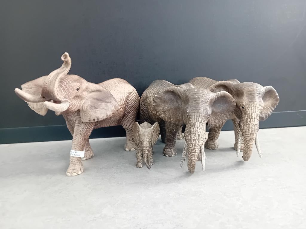 schleich olifanten, Ophalen of Verzenden, Zo goed als nieuw, Wild dier, Beeldje of Figuurtje