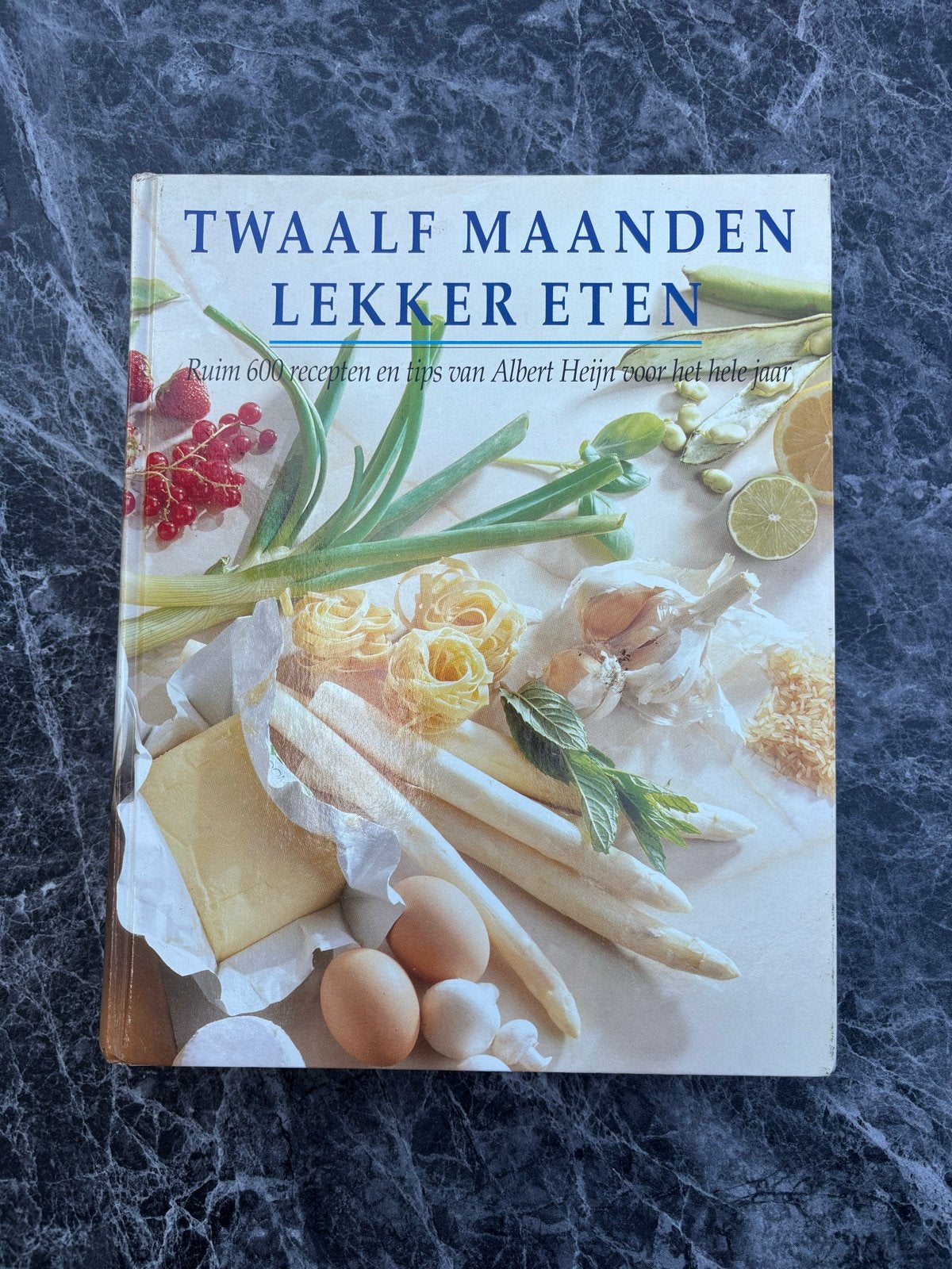 Twaalf Maanden Lekker Eten - Albert Heijn Kookboek, Boeken, Kookboeken, Gelezen, Verzenden, Voorgerechten en Soepen, Europa