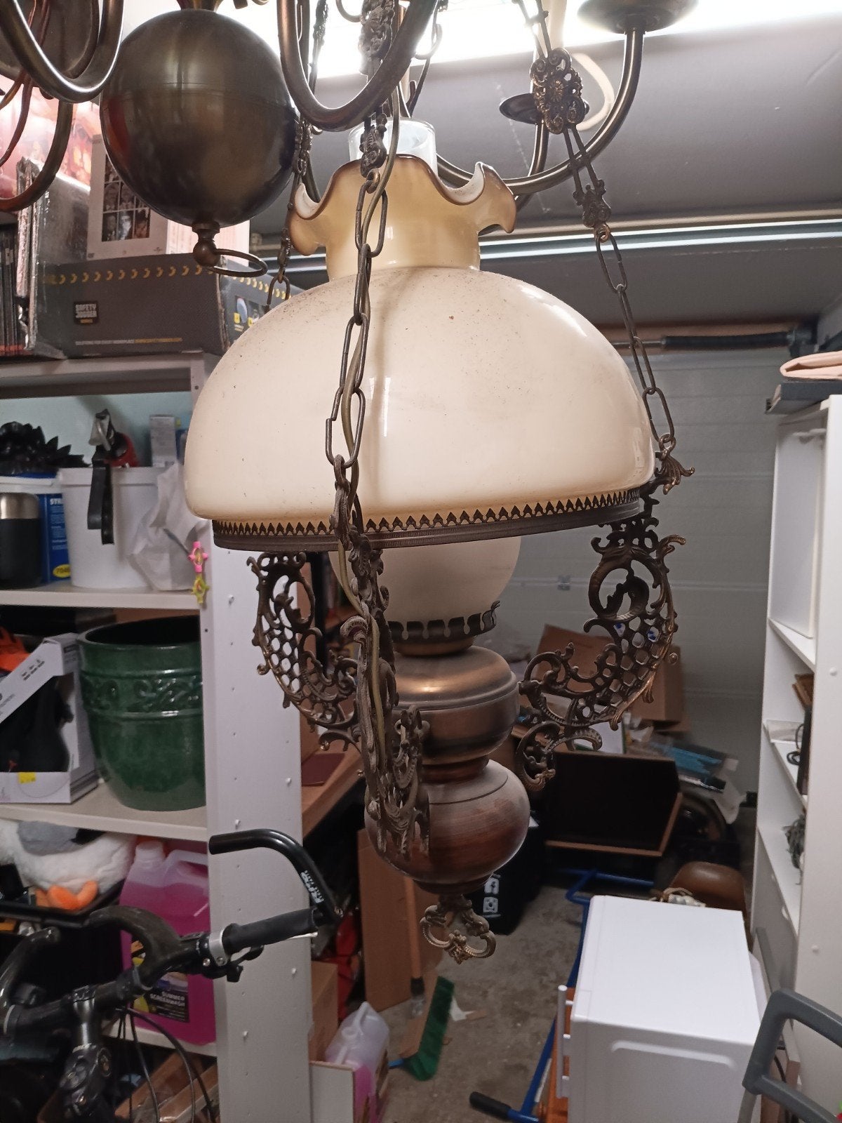 Antieke hanglamp met melkglas kap, Ophalen of Verzenden