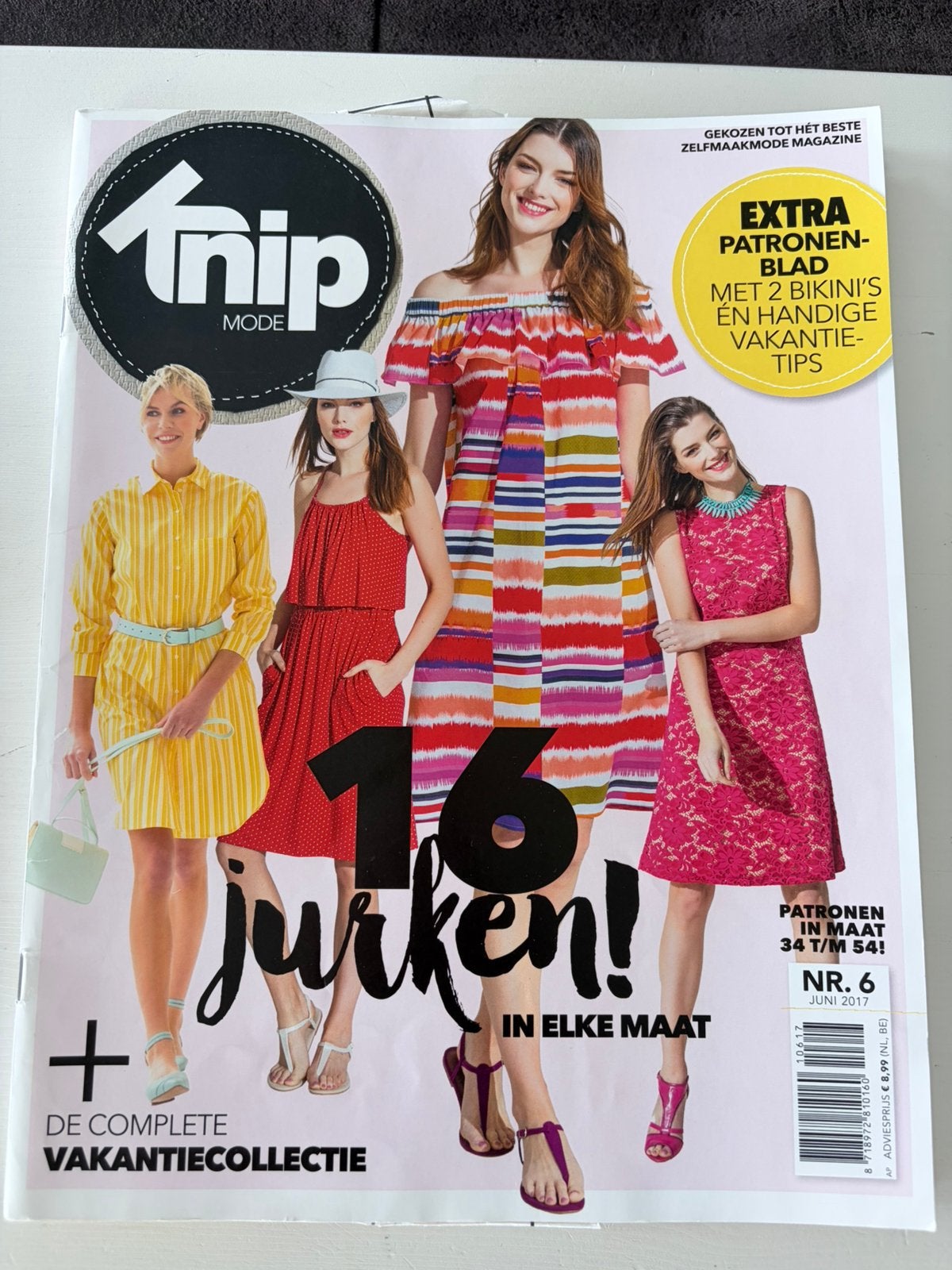 Knip mode Jurken nr 6 juni 2017, Hobby en Vrije tijd, Kledingpatronen, Ophalen of Verzenden, Zo goed als nieuw, Vrouw, Knipmode