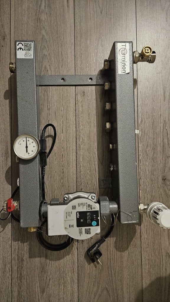 Therminon 5000 6-groeps | vloerverwarmingverdeler, Doe-het-zelf en Verbouw, Verwarming en Radiatoren, Ophalen, 30 tot 80 cm, Gebruikt