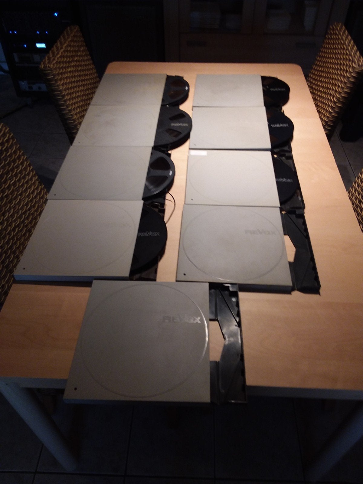 9 Revox plastic dozen met reels, Audio, Tv en Foto, Bandrecorders, Ophalen, Onderdeel, Met banden