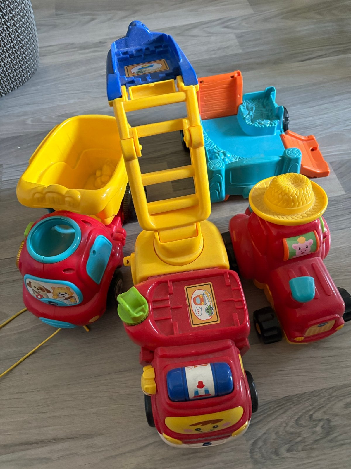 VTech Toet Toet Auto's en VTech Zoef Zoef Dieren speelgoed, Ophalen, Gebruikt