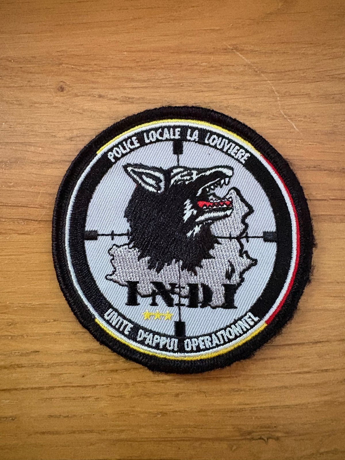 Politie patch La Louviere UAO - INDY, Ophalen of Verzenden, Overige gebieden, Embleem of Badge