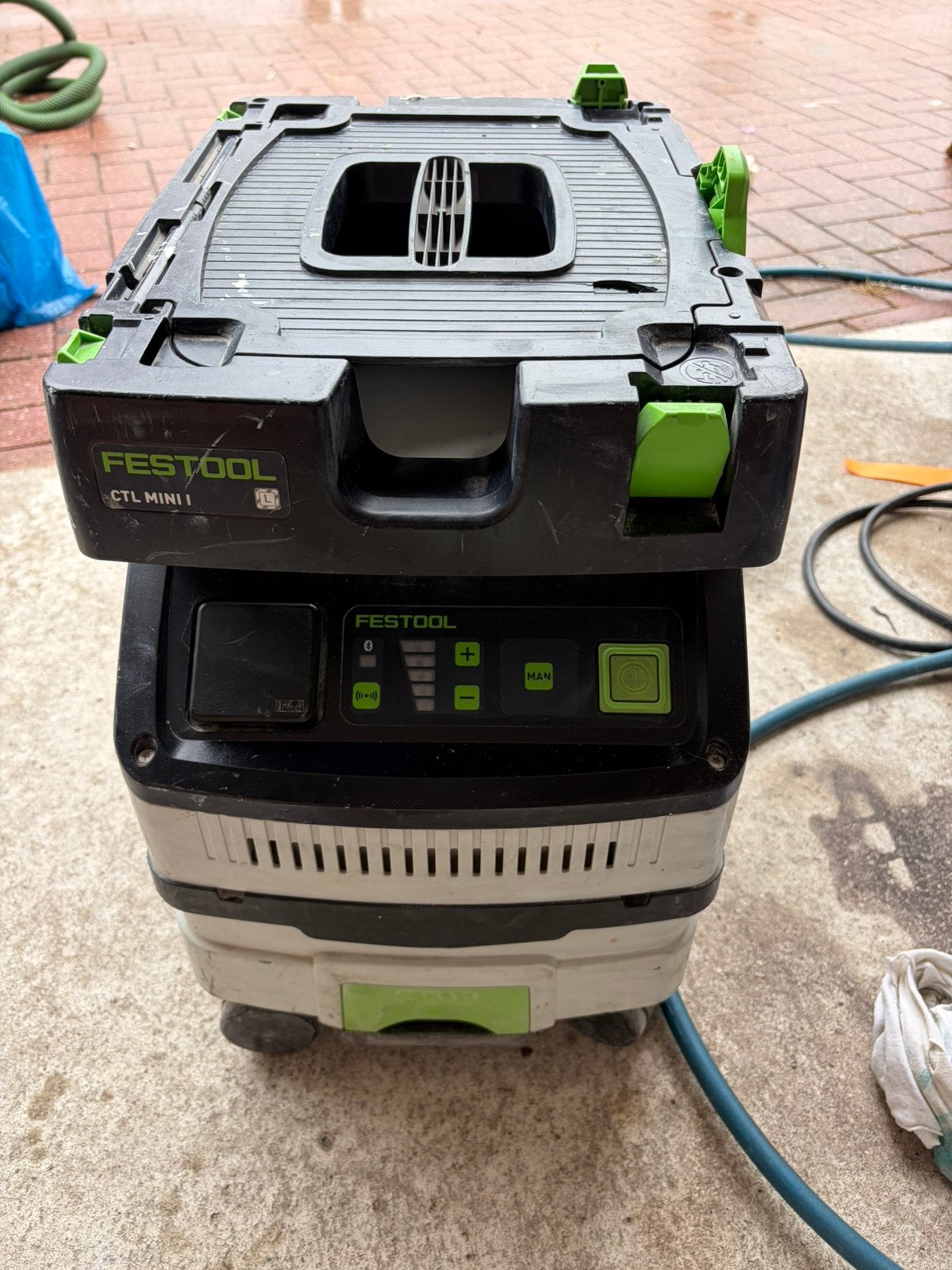 Festool mini stofzuiger met bleutooth, Ophalen, Gebruikt