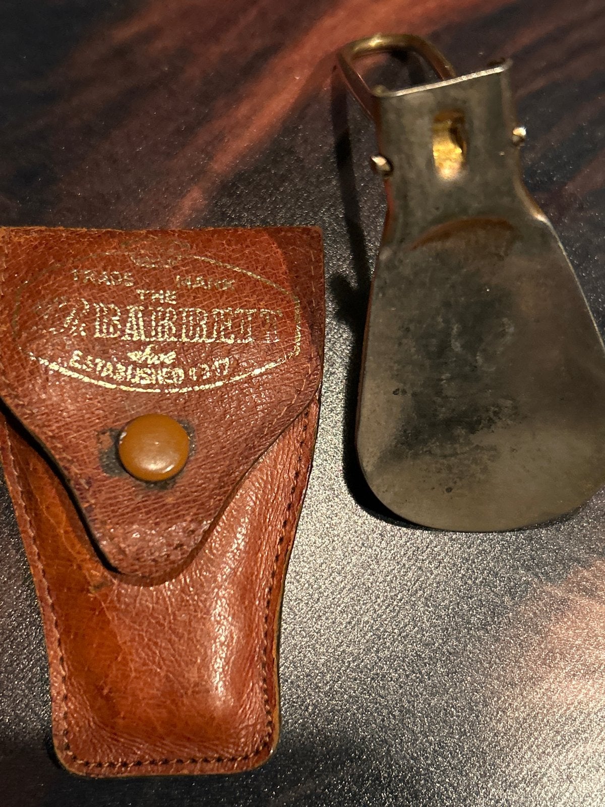 Vintage schoenlepel met leren etui - Barnett 1917, Antiek en Kunst, Ophalen of Verzenden