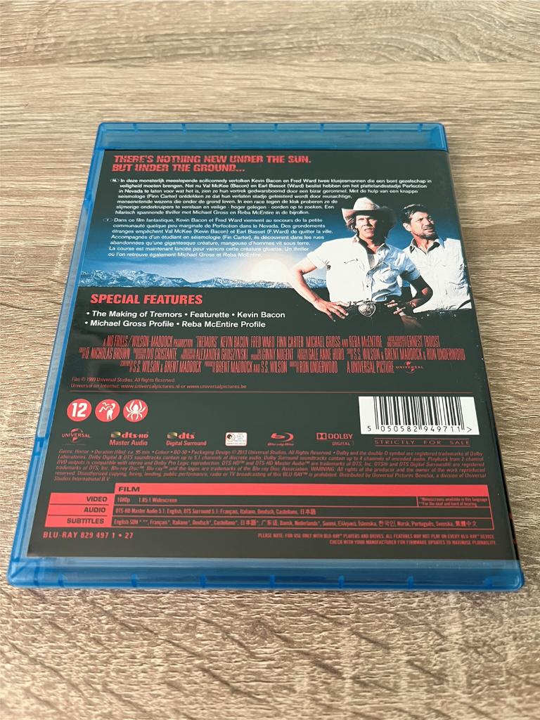 Blu-ray's Tremors 1 en 2 - NL-Uitgaves, Ophalen of Verzenden, Gebruikt, Science Fiction en Fantasy