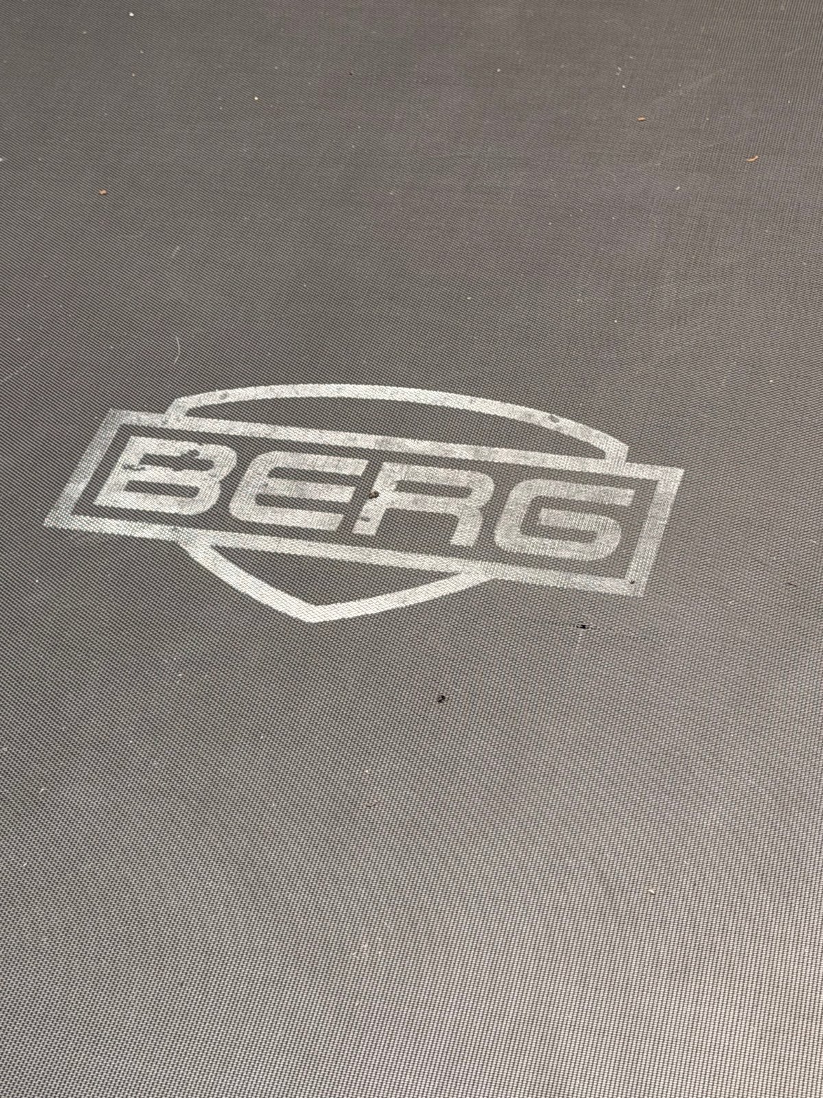 BERG Trampoline 2,70m - Inground, Ophalen, Gebruikt
