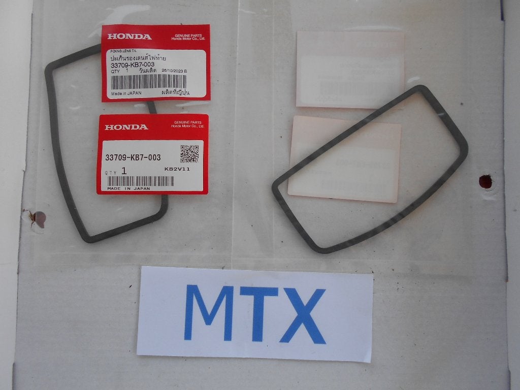 NOS Honda MTX Achterlicht Rubber  € 5,00 zie foto's ., Verzenden
