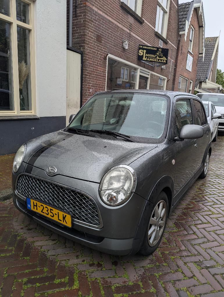 Daihatsu 2009 Grijs, 600 kg, Zwart, 765 kg, 989 cc