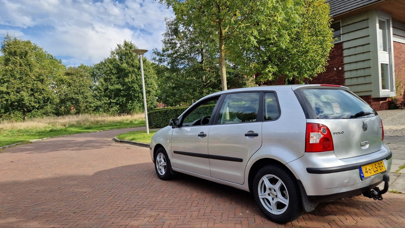Foto 3 van Volkswagen Polo 1.4 airco, nieuwe APK, lage km stand.