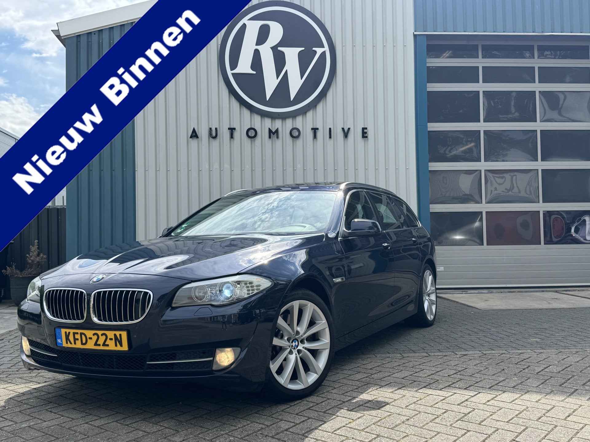 BMW 5 Serie Touring 528i Bi-Xenon / Leder / Pano / Night vis, Euro 5, Achterwielaandrijving, Gebruikt, Blauw