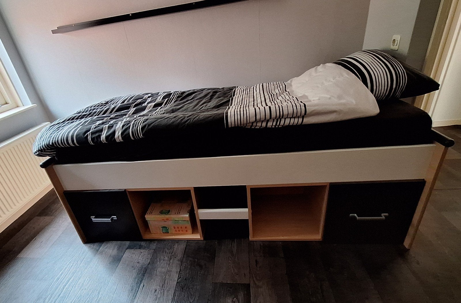 Complete kinderkamerset met halfhoogslaper, kast en bureau, Ophalen, Zo goed als nieuw, Jongetje of Meisje