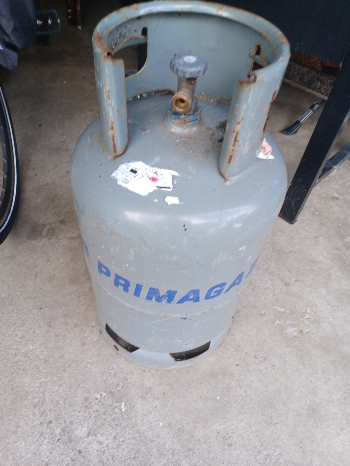Primagaz gasfles met gas, Ophalen, Gebruikt