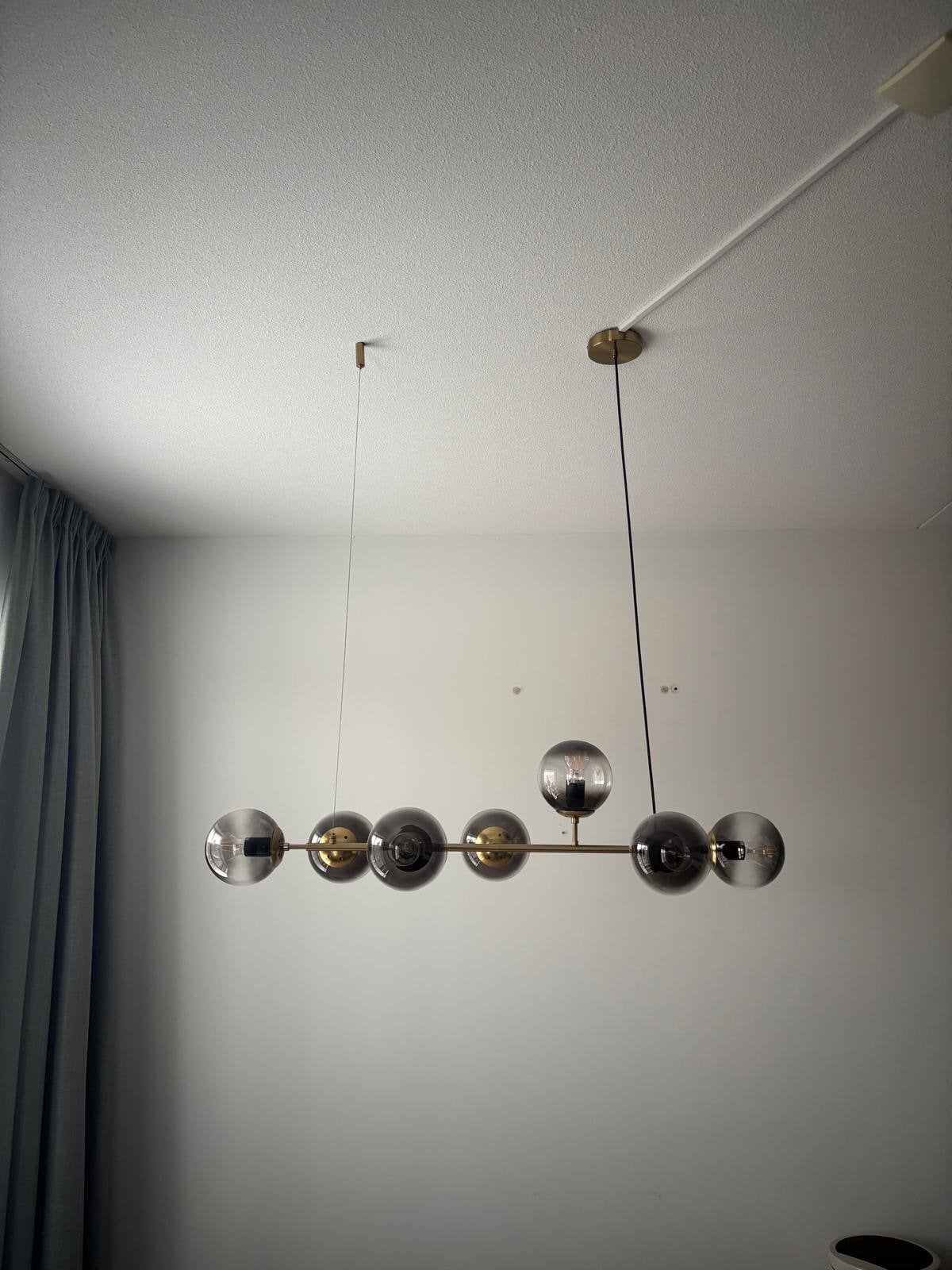 Moderne hanglamp met 6 glazen bollen, goudkleurig, Ophalen, Zo goed als nieuw, Glas, E14 (klein)