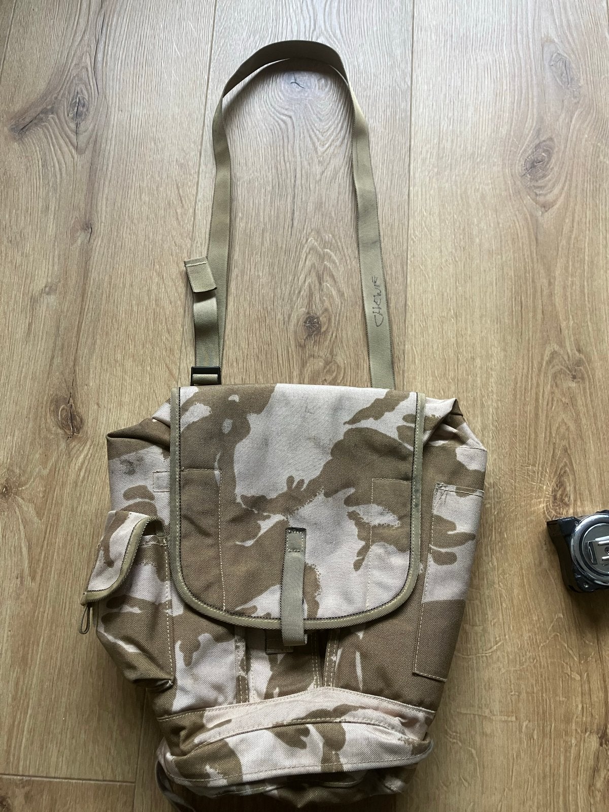 Militair veldpak / tas - Desert Camouflage, Overige merken, Gebruikt, 25 tot 40 cm, Ophalen of Verzenden
