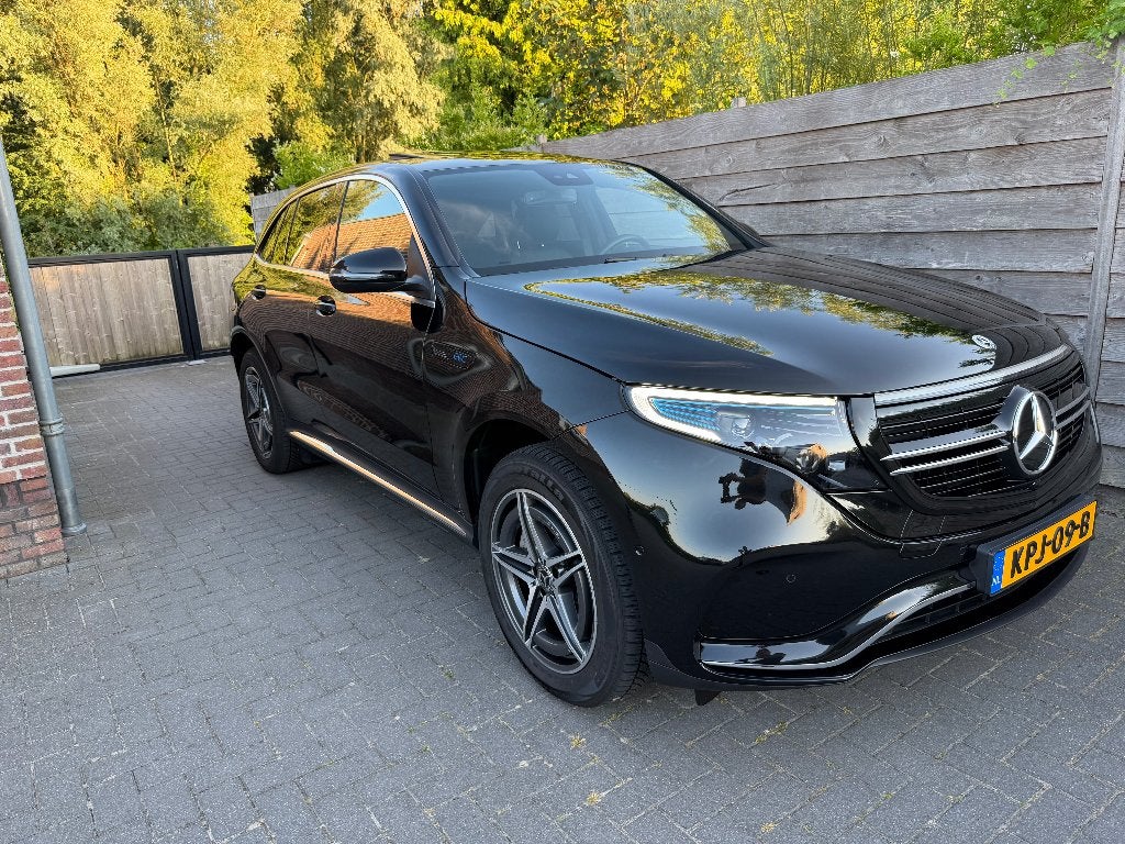Mercedes-Benz EQC 400 4MATIC 408pk 2022 Zwart, Auto's, Automaat, 1800 kg, Zwart, 2395 kg