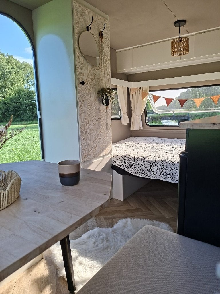 Foto 9 van Caravan IT oldtimer, volledig gerenoveerd! (BOVAG gekeurd)
