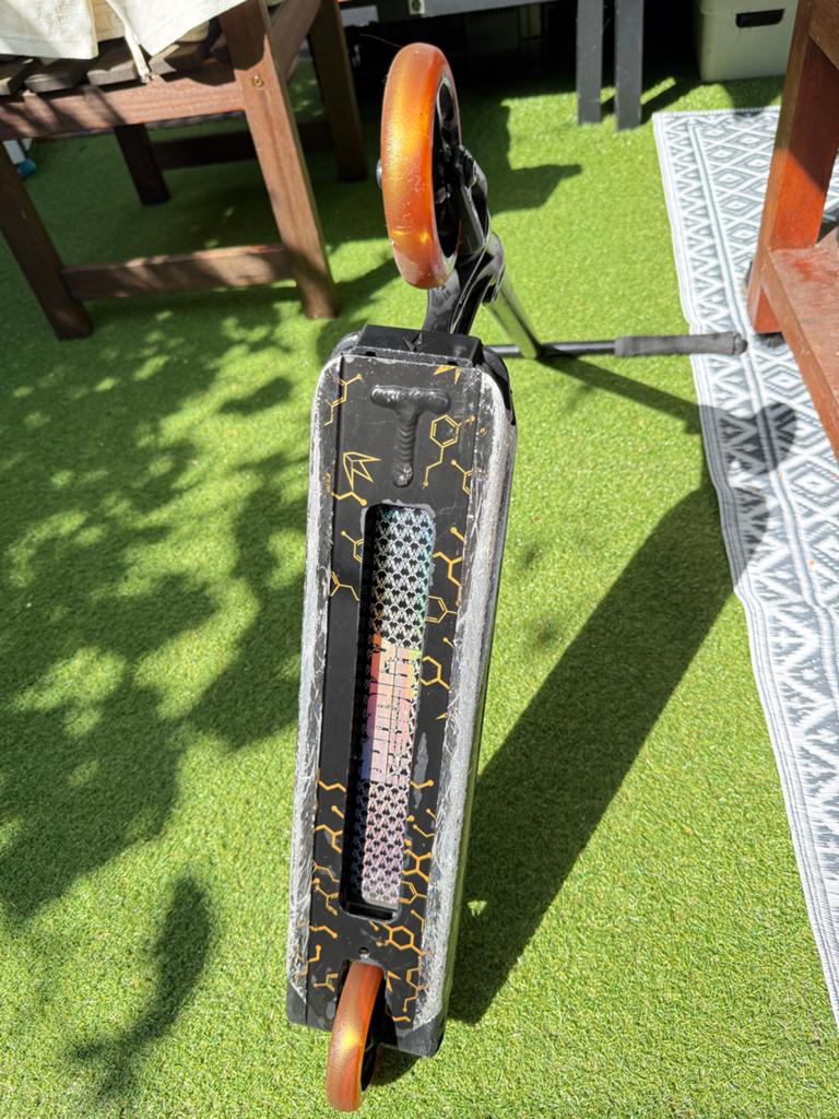 Blunt Envy Prodigy Stuntstep - Goede staat, Fietsen en Brommers, Steps, Ophalen of Verzenden, Zo goed als nieuw, Overige typen