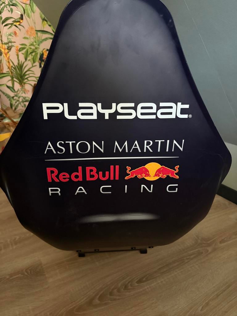 Red bull Playseat, Spelcomputers en Games, Spelcomputers | Overige Accessoires, Playseat, Ophalen, Zo goed als nieuw, Racestoel