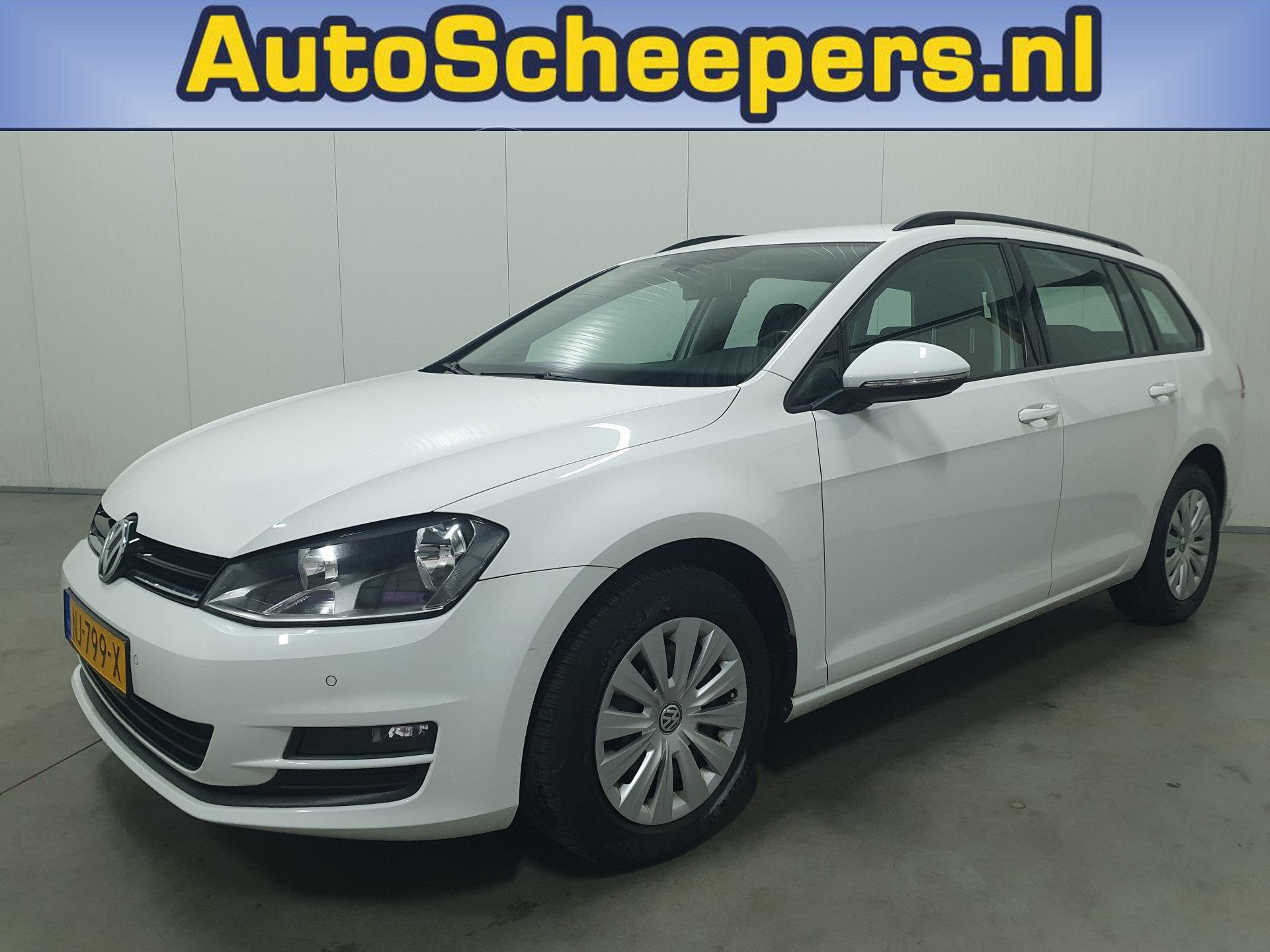 Volkswagen Golf Variant 1.6 TDI Trendline NAVI/CRUISE/TRHAAK, Auto's, Stof, Gebruikt, Euro 6, 4 cilinders