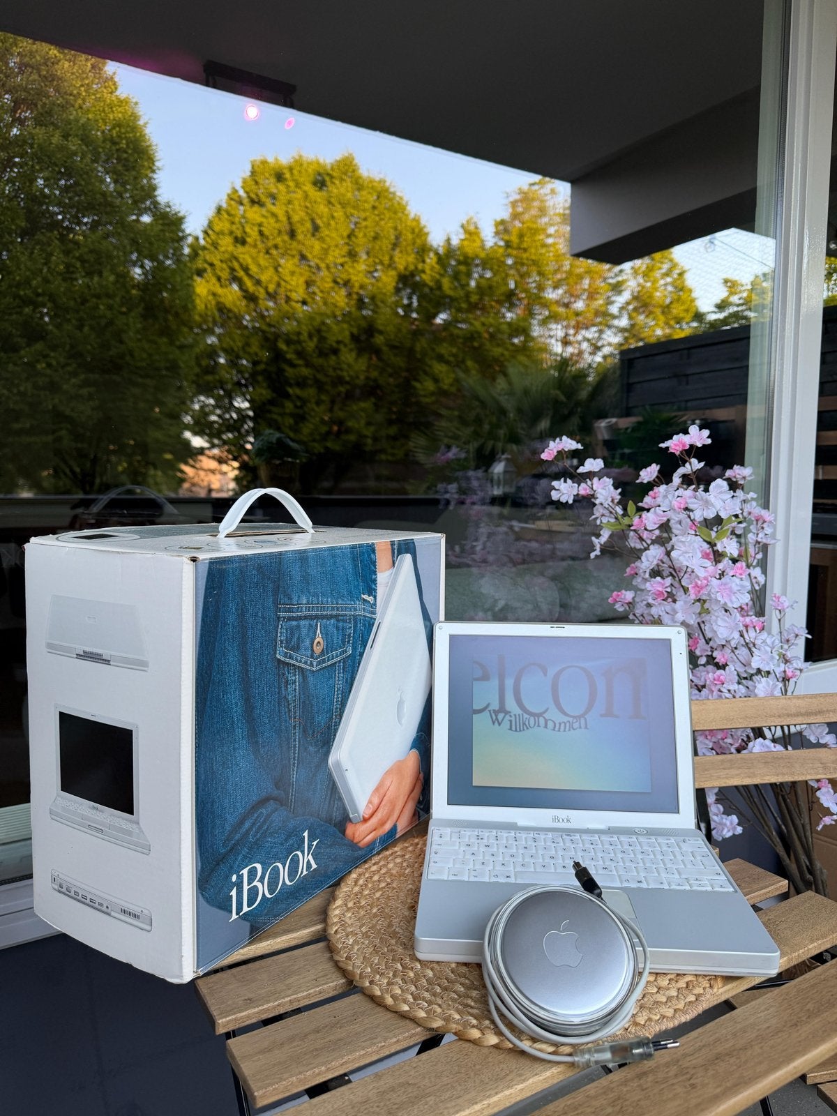Vintage Apple iBook G3 met oplader, doos en restore cd's, Gebruikt, Overige modellen, Minder dan 4 GB, Qwerty