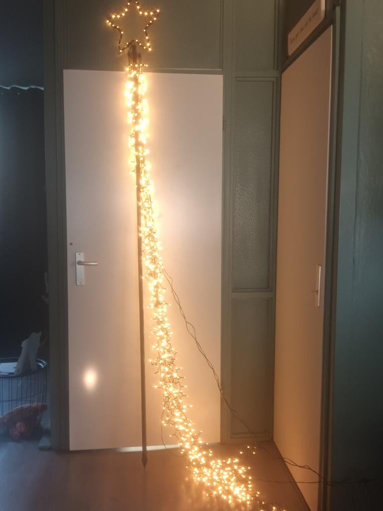 Niet gratis KOOPJE Kerstboom voor buiten 2.40 hoog, Verzenden