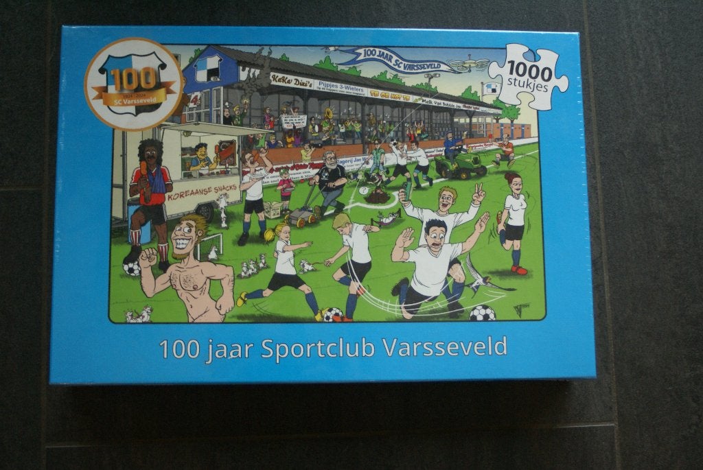 PUZZEL 1000 stukjes.... 100 jaar sportclub Varsseveld (NIEUW, Hobby en Vrije tijd, Ophalen of Verzenden, 500 t/m 1500 stukjes