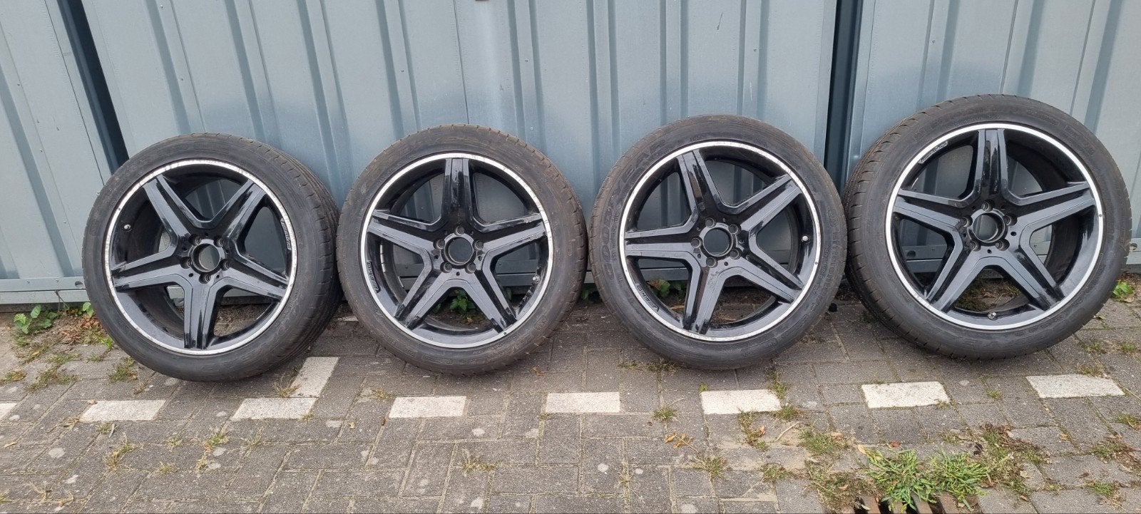19 inch origineel Mercedes AMG velgen GLA GLB VITO, Auto-onderdelen, Bestelwagen, Banden en Velgen, 235 mm, Zomerbanden