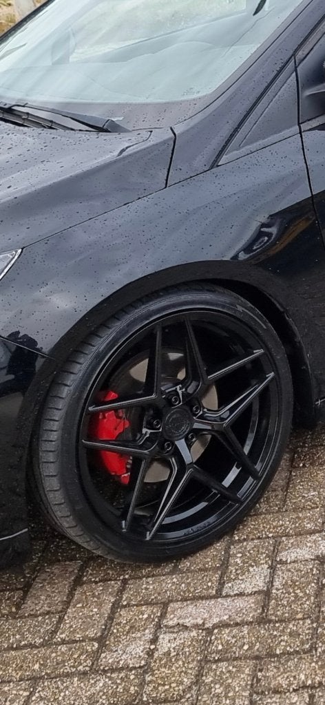 Velgen Concaver CVR2 5x108, 19 inch, ET45, 8.5j zwart., Gebruikt, Banden en Velgen, Personenwagen, Ophalen