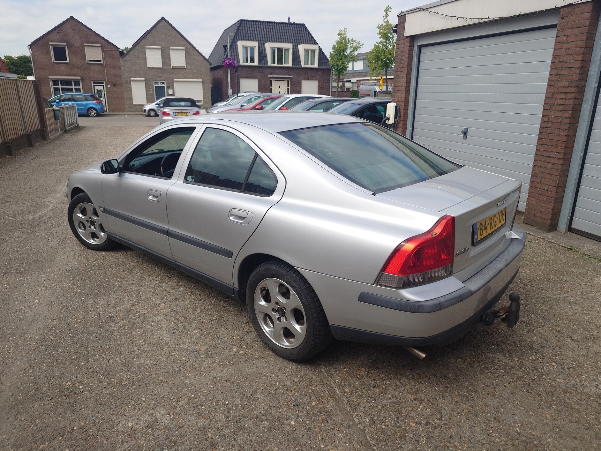 Volvo S60 2.4 Sports Edition, Airco, Cruise control, Trekhaa, Voorwielaandrijving, 1442 kg, Gebruikt, Zwart