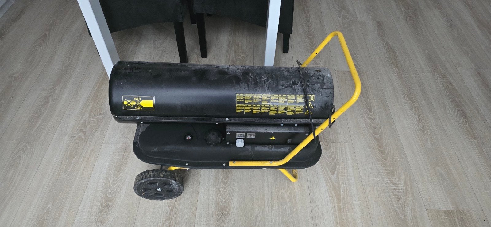 krachtige HBM directe diesel heater van 30 kW., Ophalen, 30 tot 80 cm, Gebruikt, Kachel