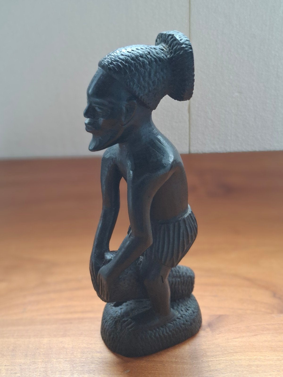 Afrikaanse trommelaar tropisch ebbenhout handwerk, Antiek en Kunst, Ophalen of Verzenden