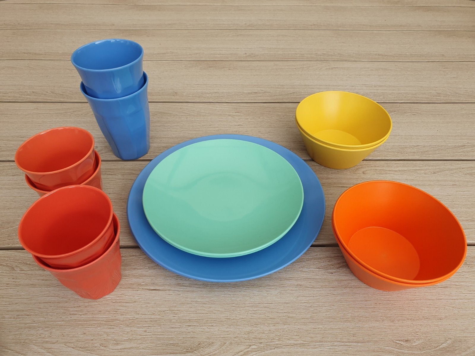 Servies borden bekers bakjes voor camperen tent camper carav, Ophalen of Verzenden
