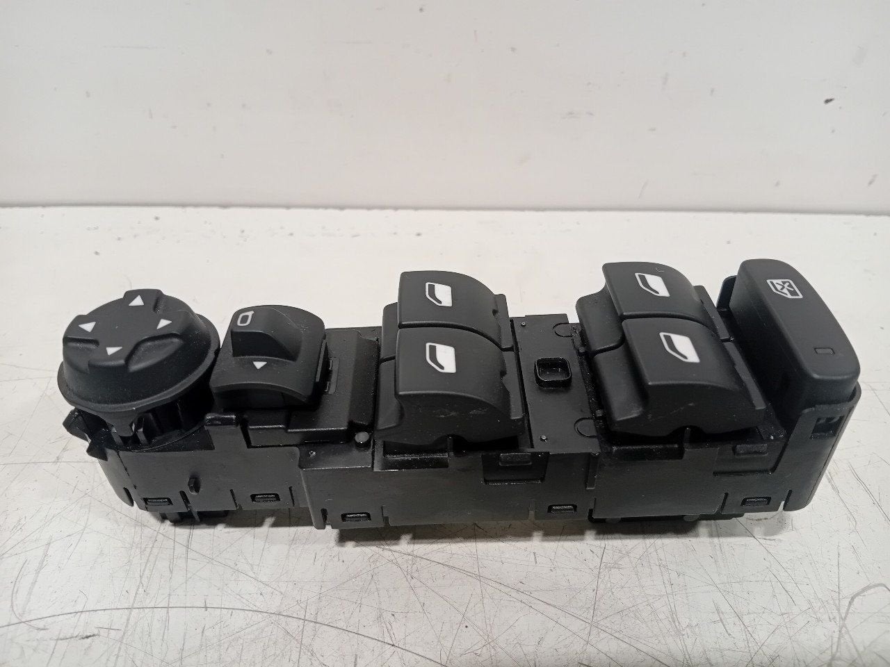 Raamschakelaar links voor Opel Corsa, Onderdelen@venauto.nl, Van der Ven Autorecycling B.V., Gebruikt, Ettenseweg 76, 4706 PB Roosendaal, The Netherlands