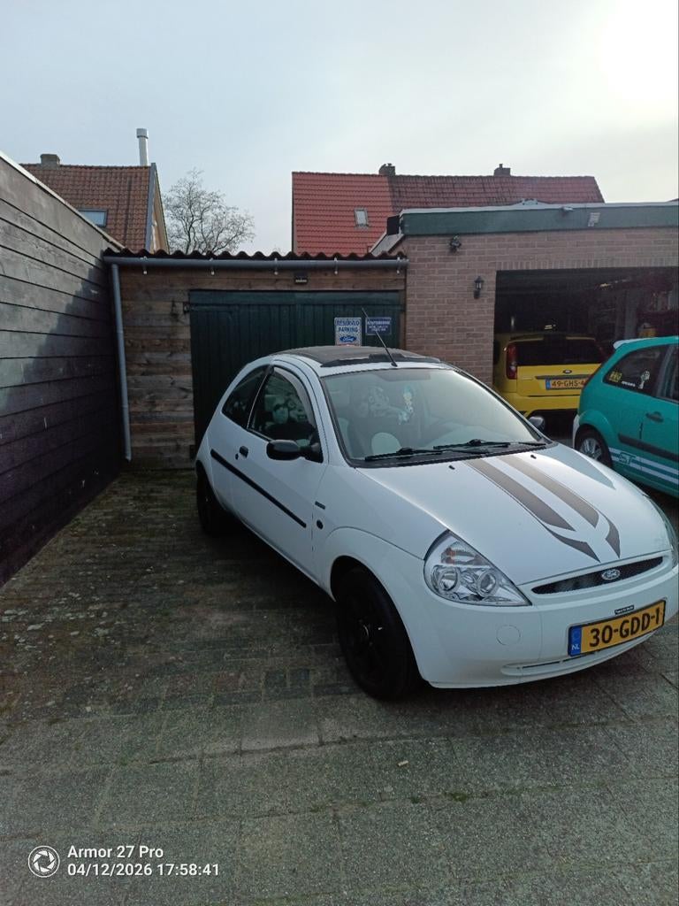 Ford Ka 1.3 I 44KW 2008 Wit, Voorwielaandrijving, 1299 cc, 4 cilinders, Ka